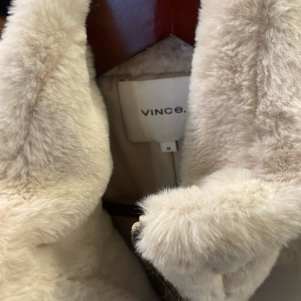 Vince Soft Cream faux Jacket, Medium.